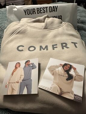 COMFRT Men's Cream Crewneck Sweatshirt - Soft Everyday Pullover